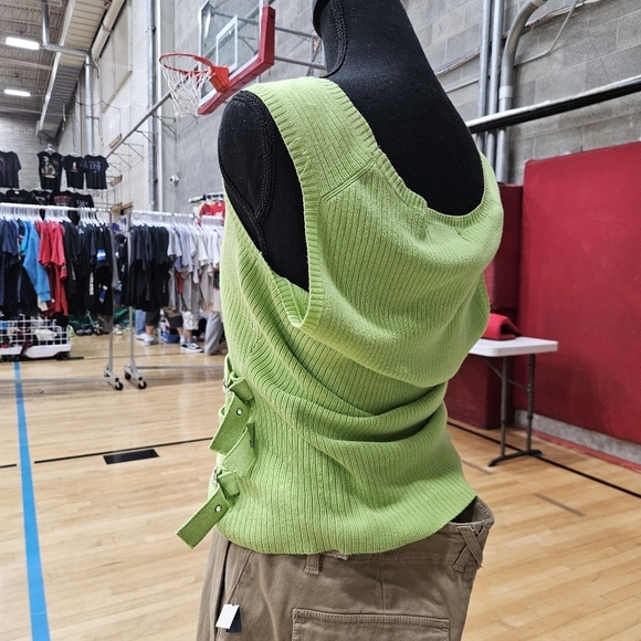 Y2K Vintage Green Buckle Accent Ribbed Tank Top - Picture 4 of 6